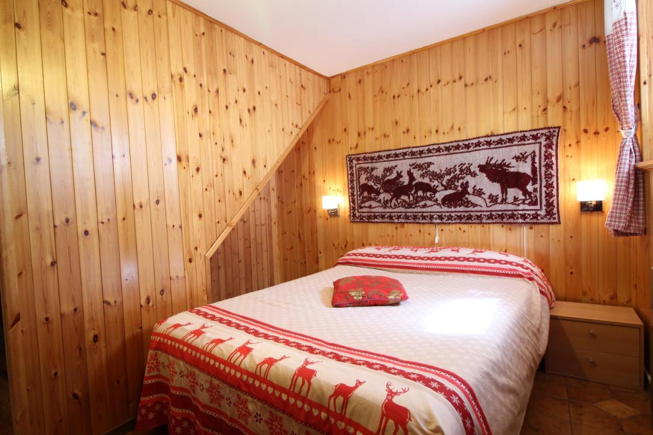 Lo Stambecco Holiday Apartment - Affitti Brevi Italia Brusson Extérieur photo