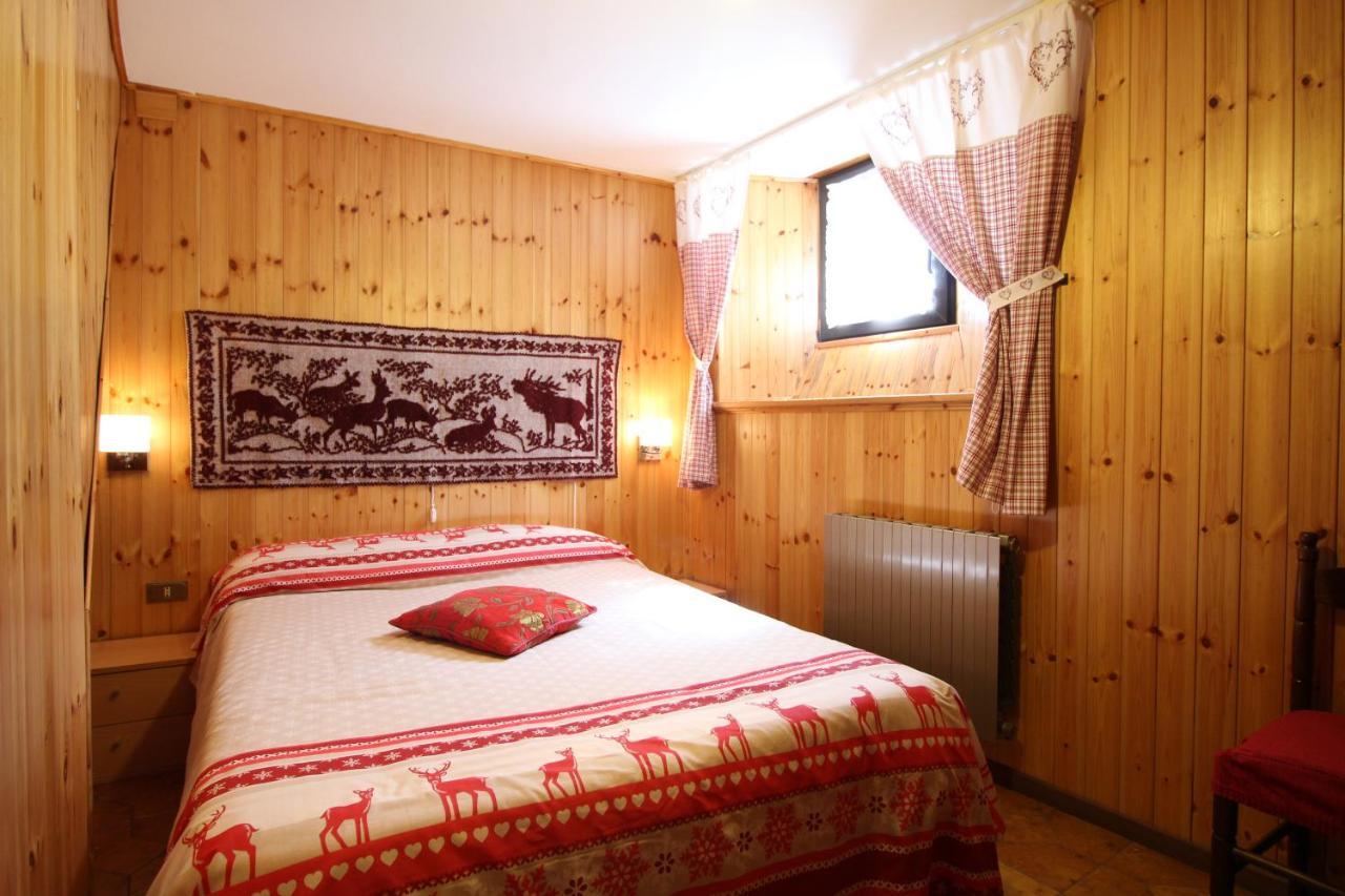Lo Stambecco Holiday Apartment - Affitti Brevi Italia Brusson Extérieur photo