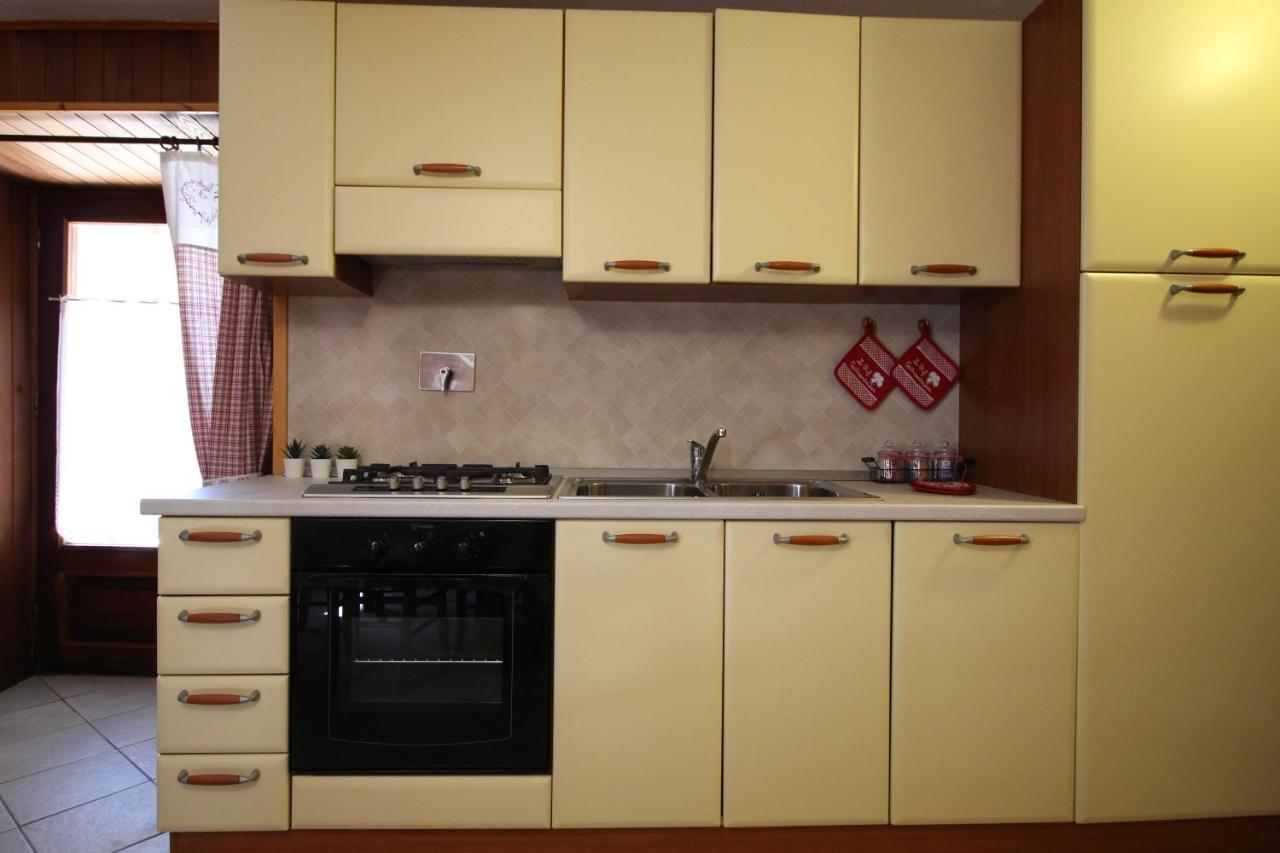 Lo Stambecco Holiday Apartment - Affitti Brevi Italia Brusson Extérieur photo